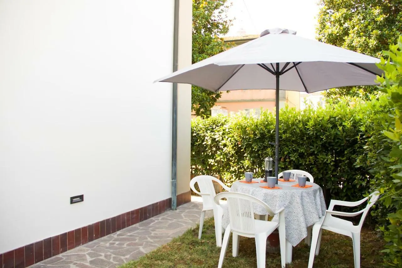 Sabry Apartment San Giuliano Terme 0*,  Italy